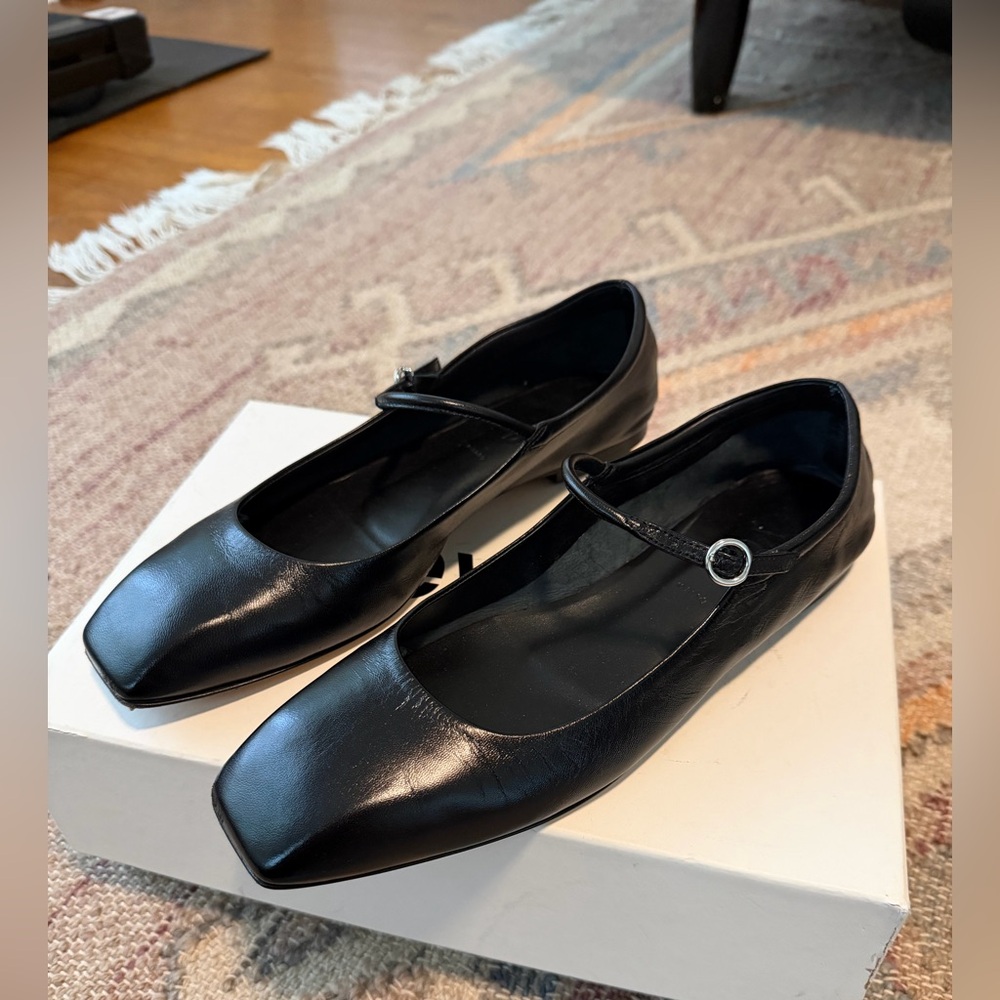 AEYDE UMA FLATS 39.5